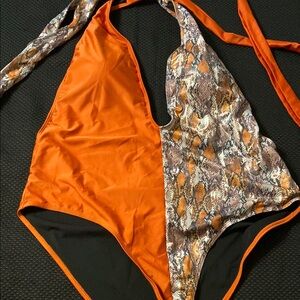 Shein one piece rust & snakeskin print swimsuit new size 4XL